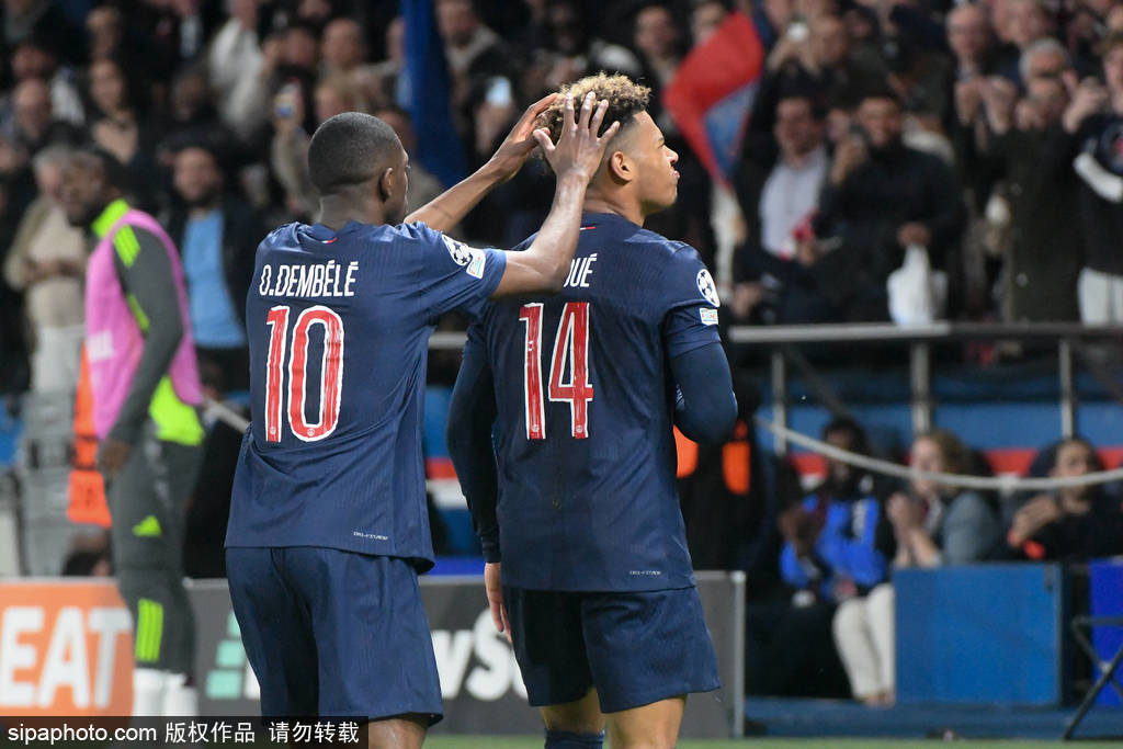 欧冠早报：三叉戟梦回MSN巴萨4球胜多特 巴黎打爆英超